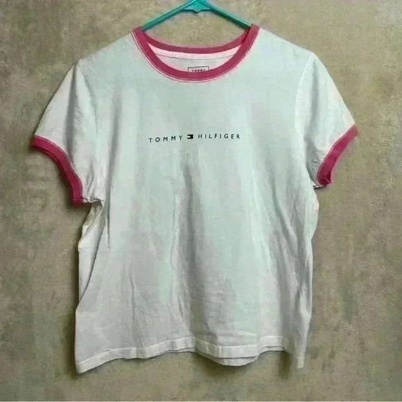 Tommy Hilfiger Womens TShirt - Picture 1 of 3